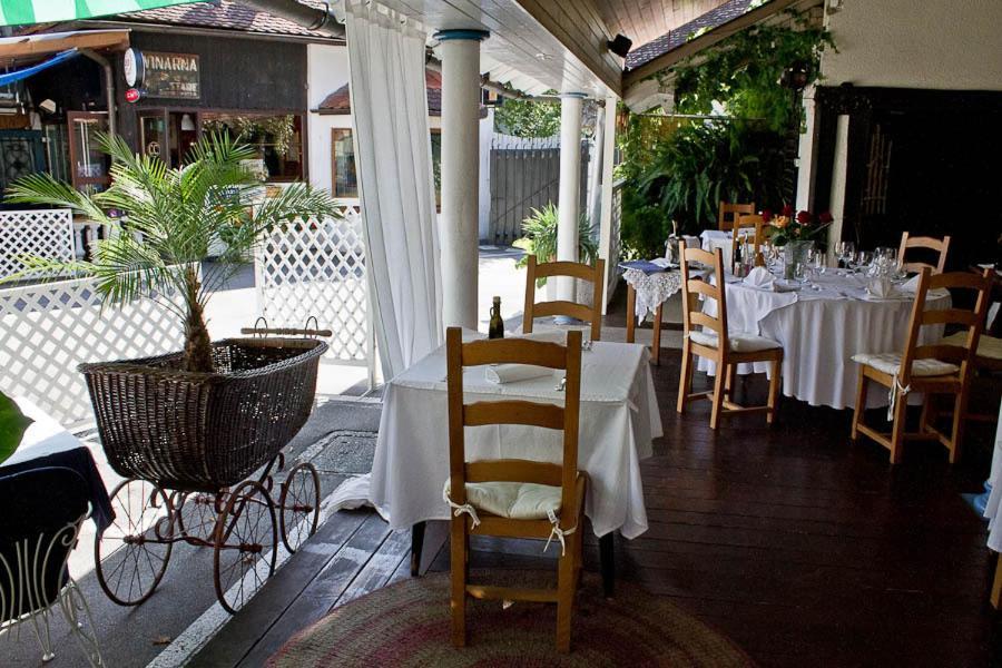 Hotel Sporn Radomlje Ngoại thất bức ảnh