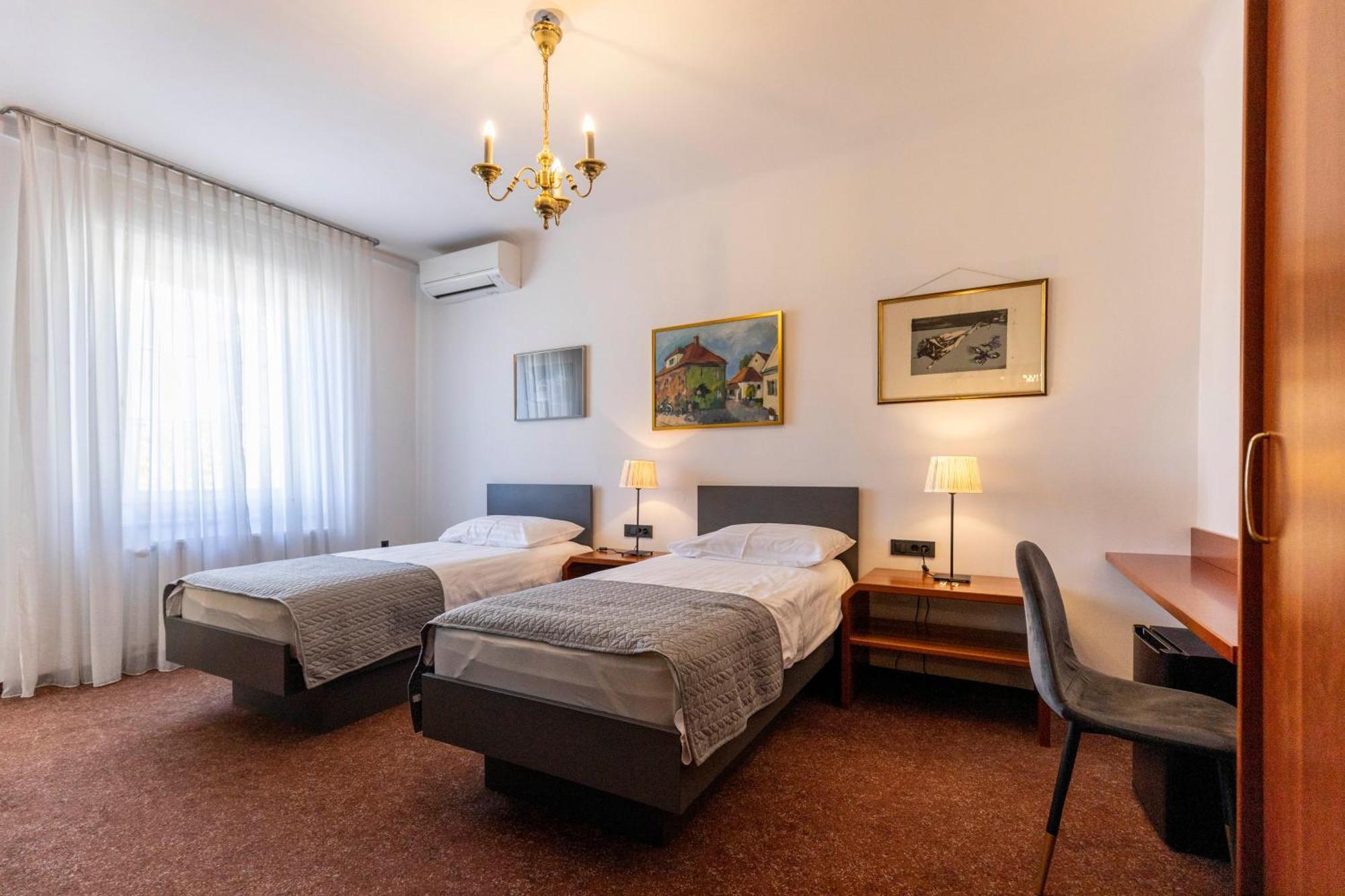 Hotel Sporn Radomlje Ngoại thất bức ảnh