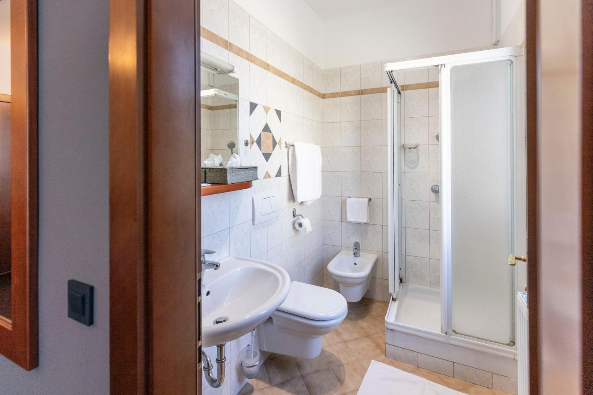 Hotel Sporn Radomlje Ngoại thất bức ảnh