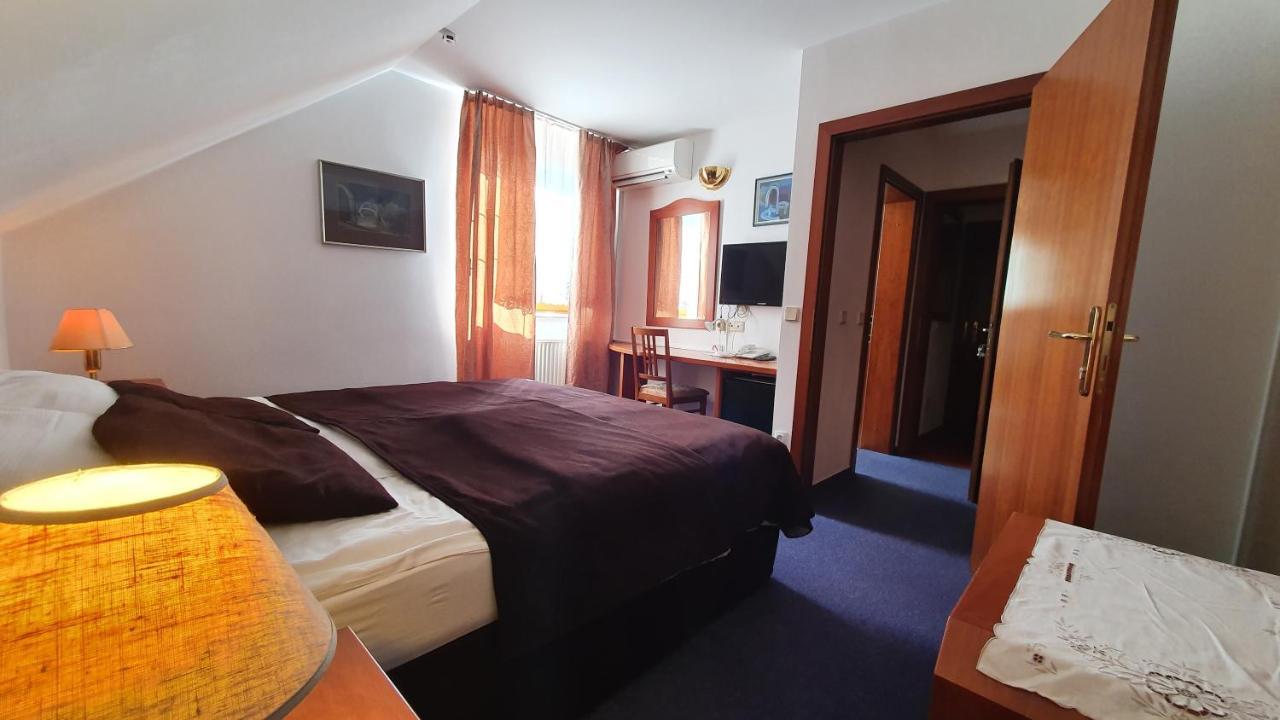 Hotel Sporn Radomlje Ngoại thất bức ảnh