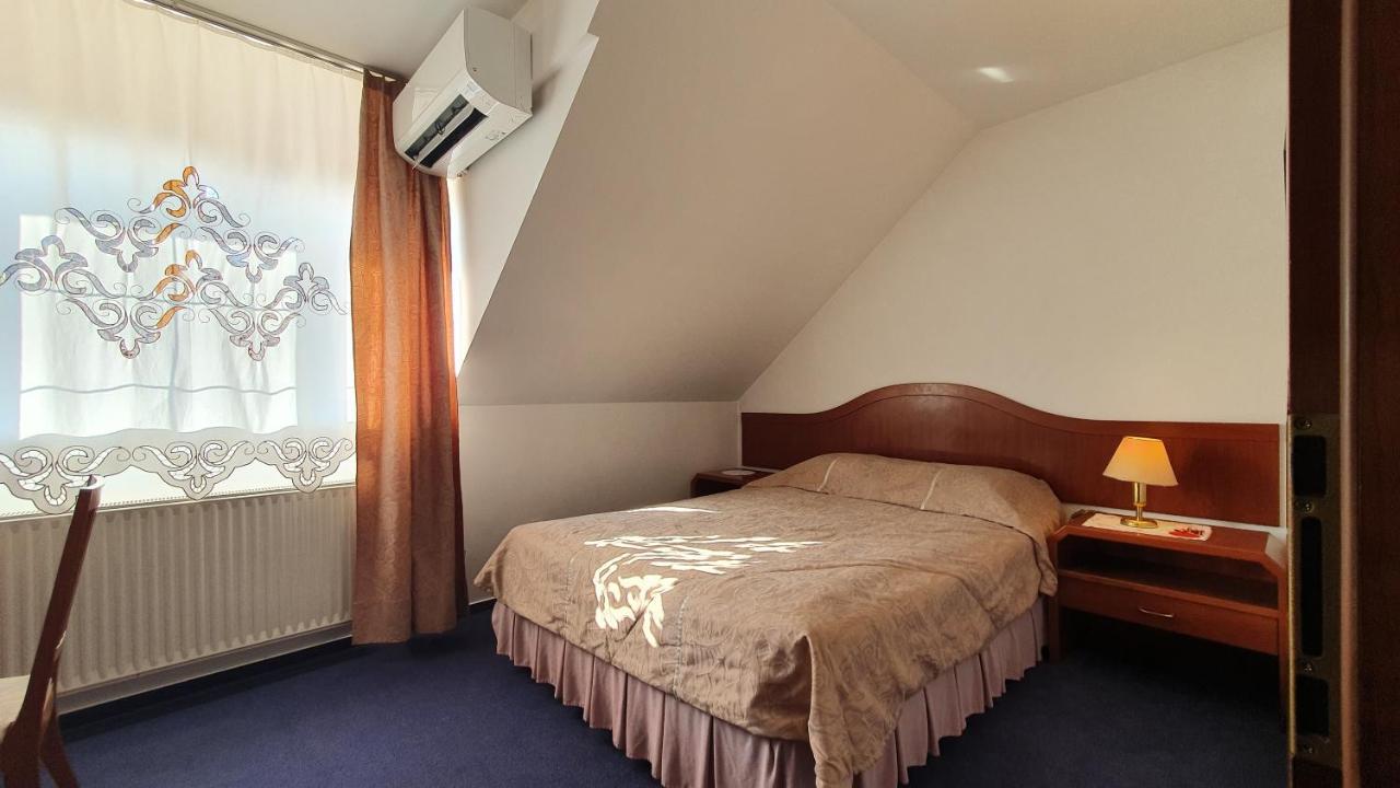 Hotel Sporn Radomlje Ngoại thất bức ảnh