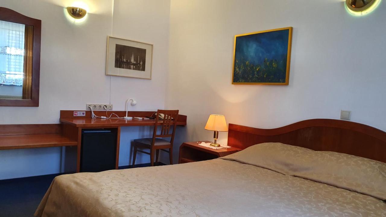 Hotel Sporn Radomlje Ngoại thất bức ảnh
