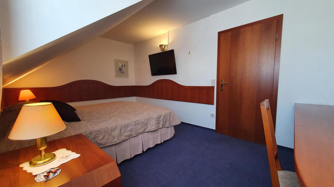 Hotel Sporn Radomlje Ngoại thất bức ảnh