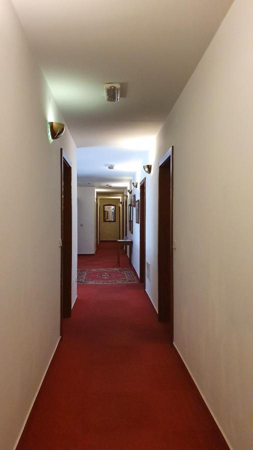 Hotel Sporn Radomlje Ngoại thất bức ảnh